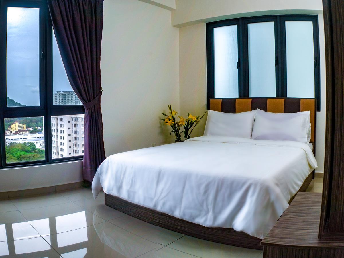Lazy Traveler'S Suite By D Imperio Homestay George Town Exterior foto